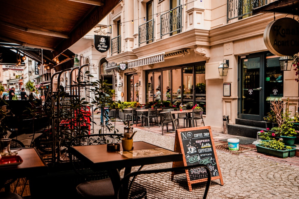 Space · bar corner
